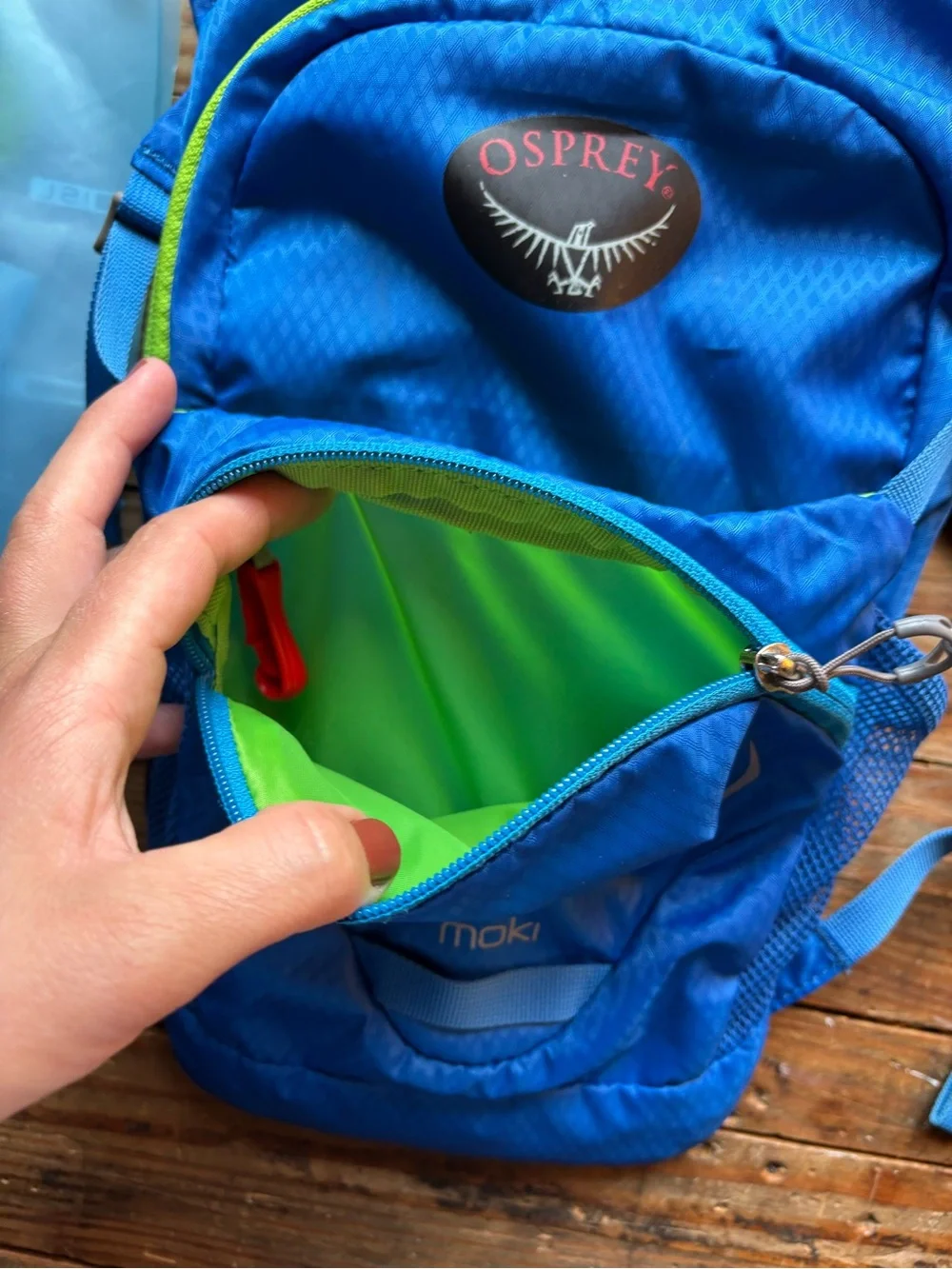 Osprey Moki Blue Men's Daypack with Hydration Pack